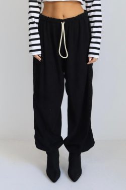 70747 שחור קרוב