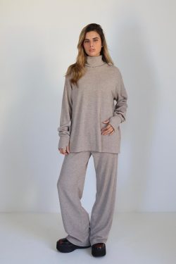 8350 חום בהיר יפה